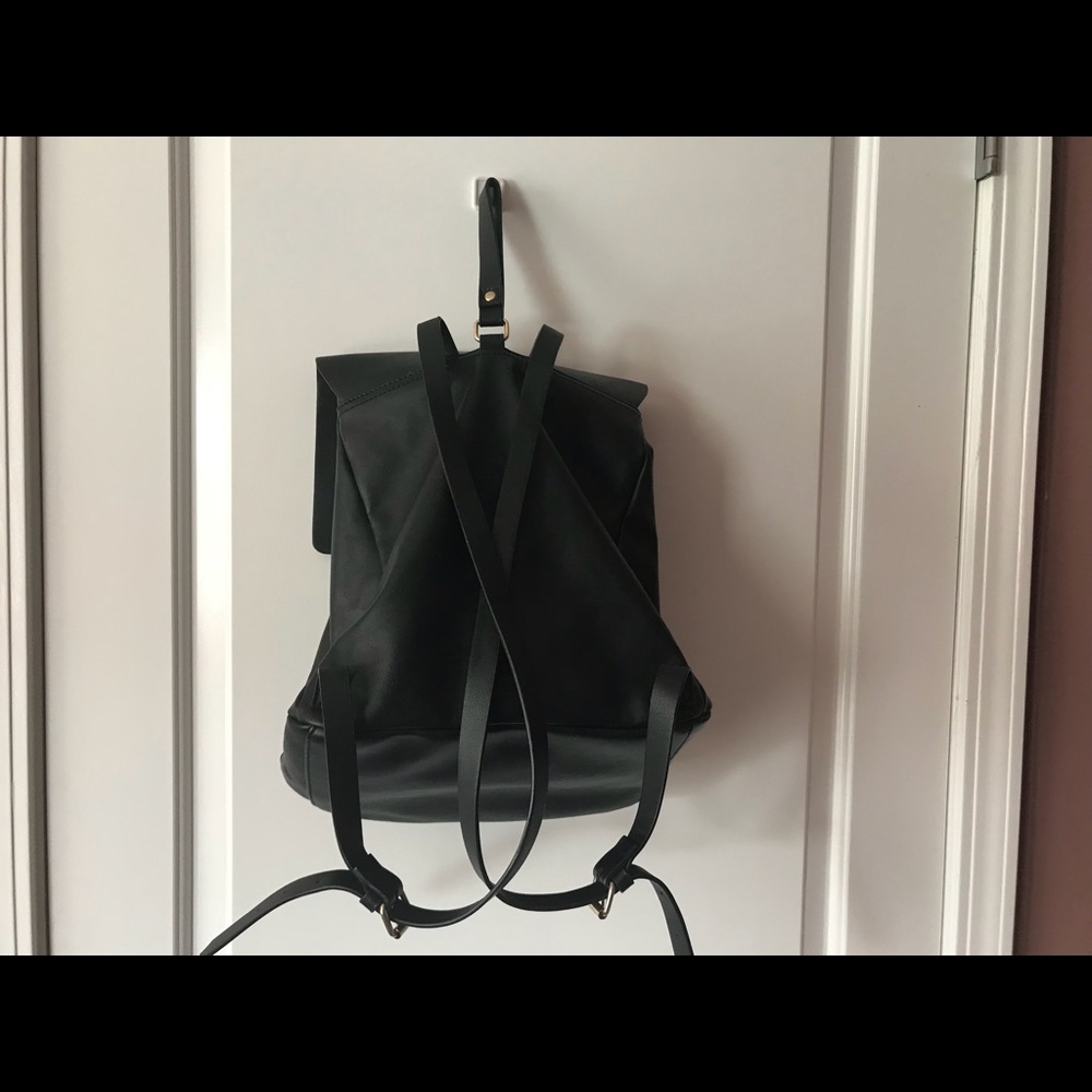 Zara Backpack - Picture 2 of 3